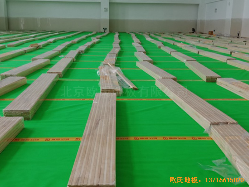 深圳北環(huán)中學運動館體育木地板鋪裝案例2