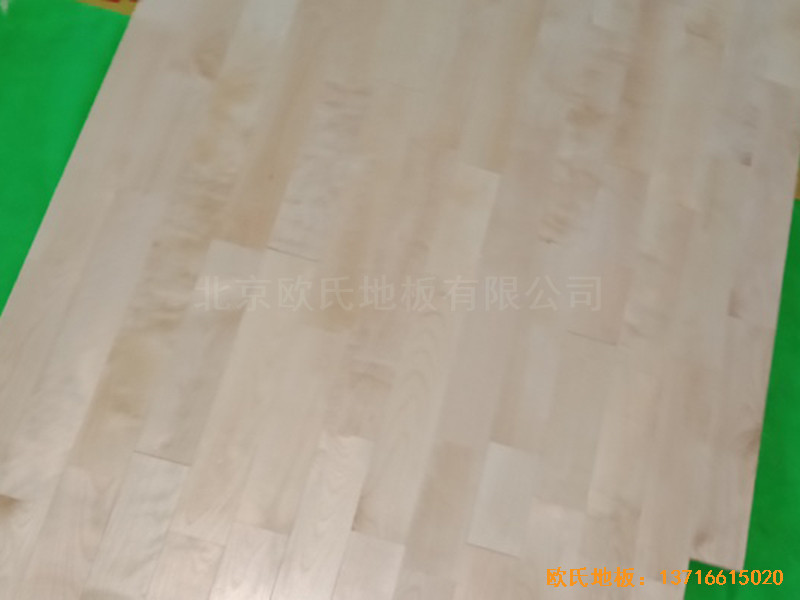 深圳北環(huán)中學運動館體育木地板鋪裝案例3
