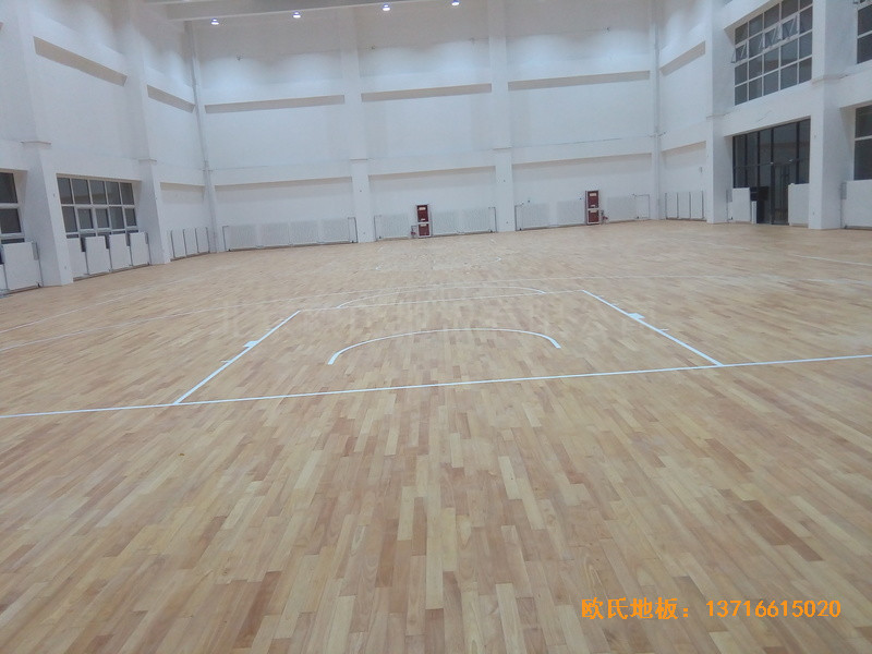 銀川北師大銀川小學(xué)籃球館運(yùn)動(dòng)木地板鋪裝案例5